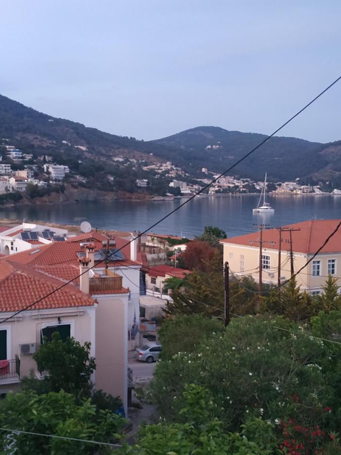 Elthimia'S Apartment Poros Town Exteriör bild